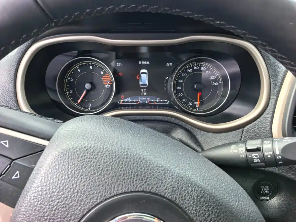 Jeep Cherokee — миниатюра 11