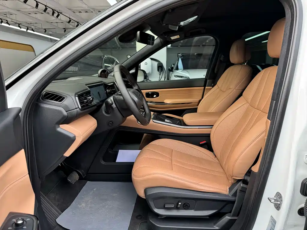 NIO ES8 — миниатюра 34