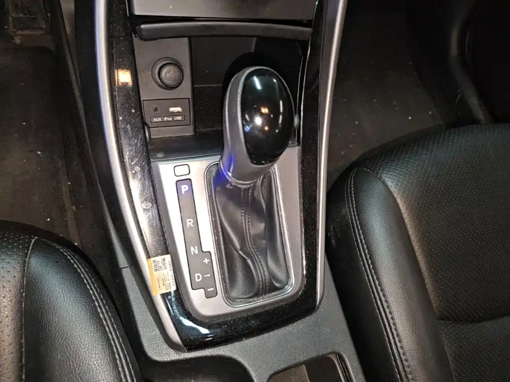 Hyundai Elantra Langdong — миниатюра 14