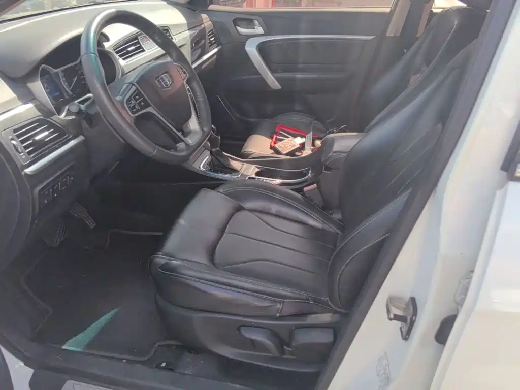 Geely Emgrand — миниатюра 15