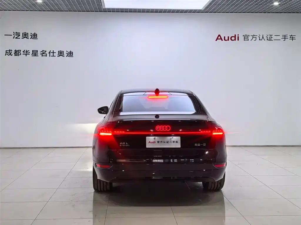 Audi A6L e-tron — миниатюра 6