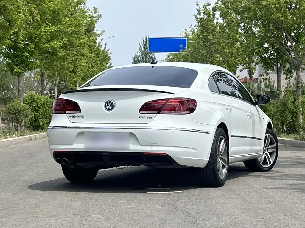 Volkswagen FAW - Passat CC CC 2015 2.0TSI Luxury