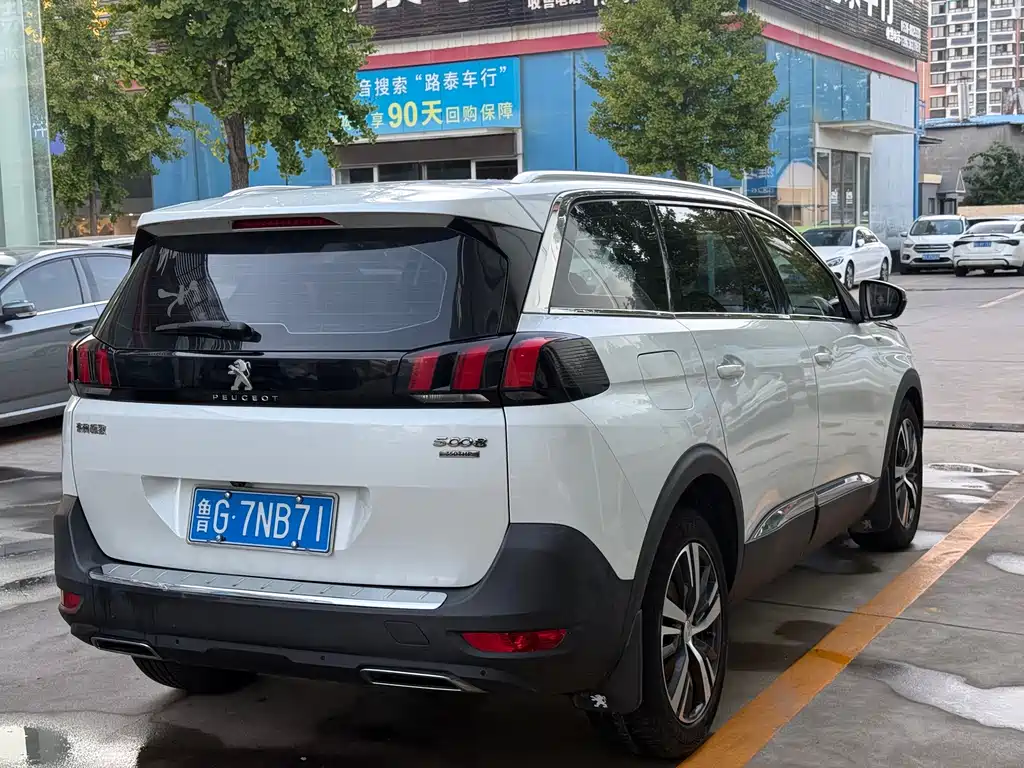Peugeot 5008 — миниатюра 9