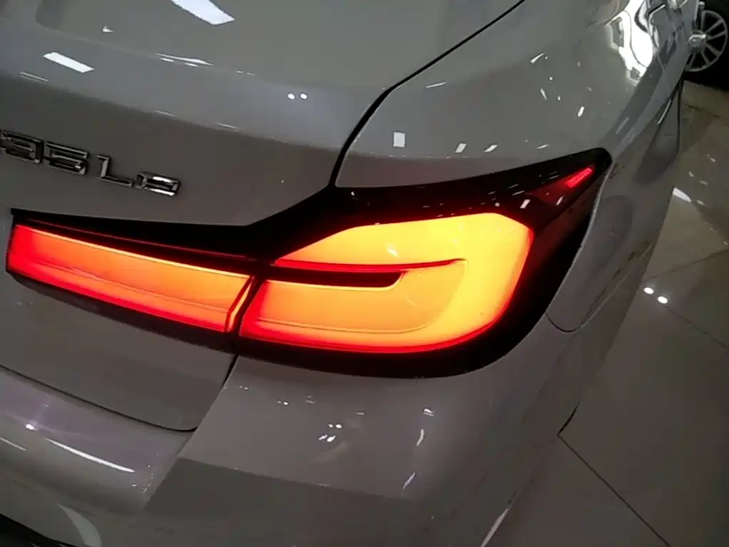 BMW 5 Series 5 2021 535Le M Sport