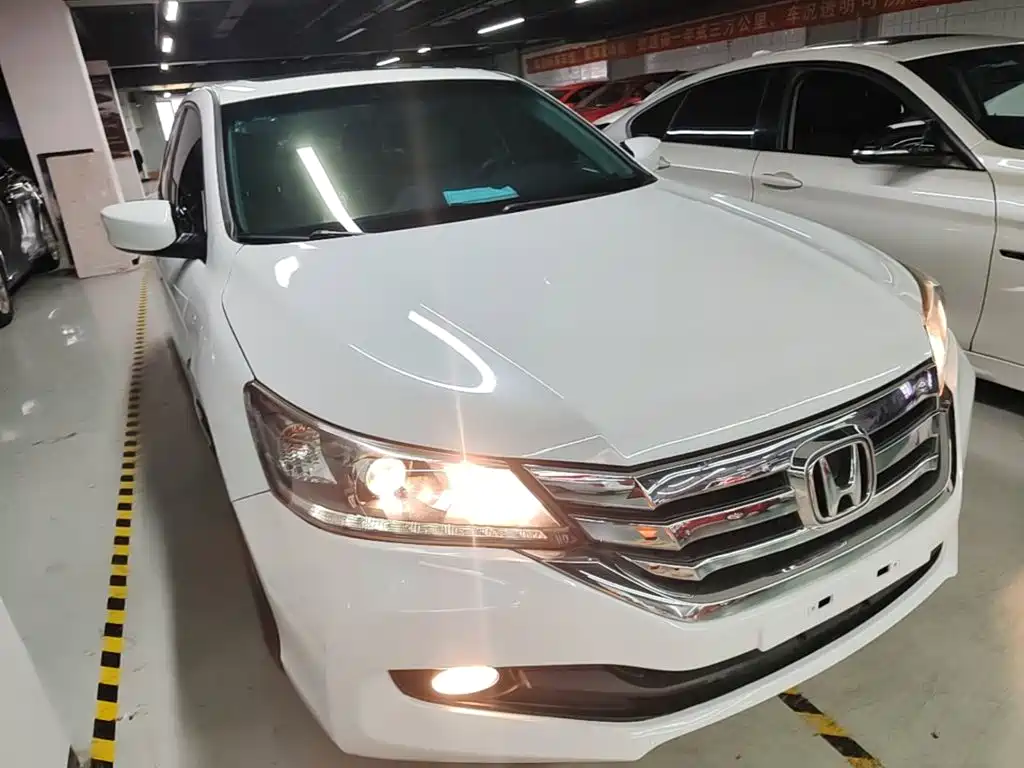 Honda Accord — миниатюра 4