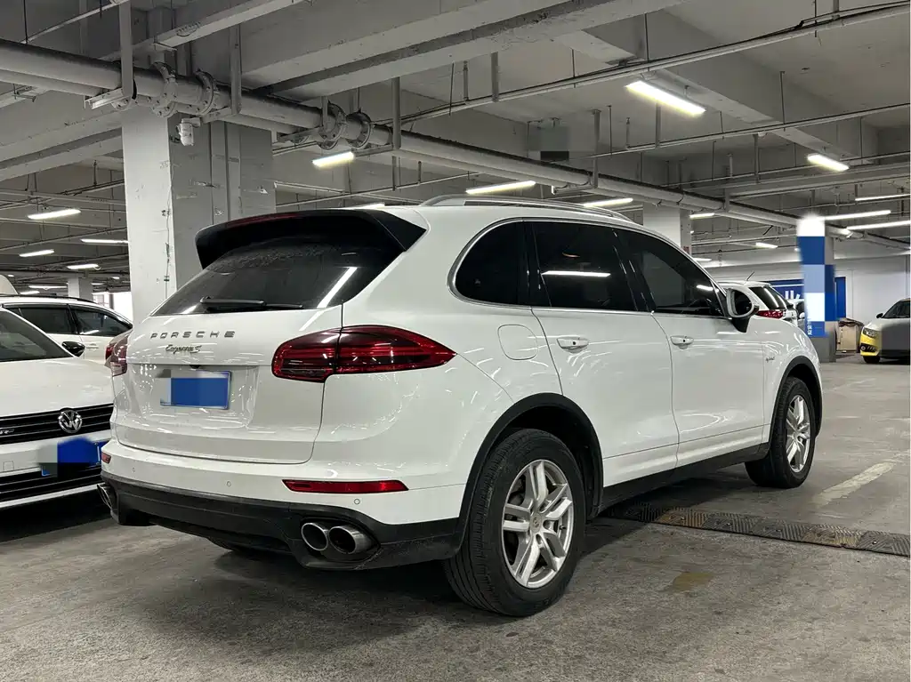 Porsche Cayenne Hybrid — миниатюра 4