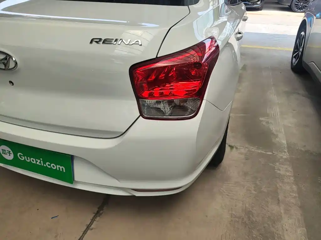 Hyundai Verna - фото 8