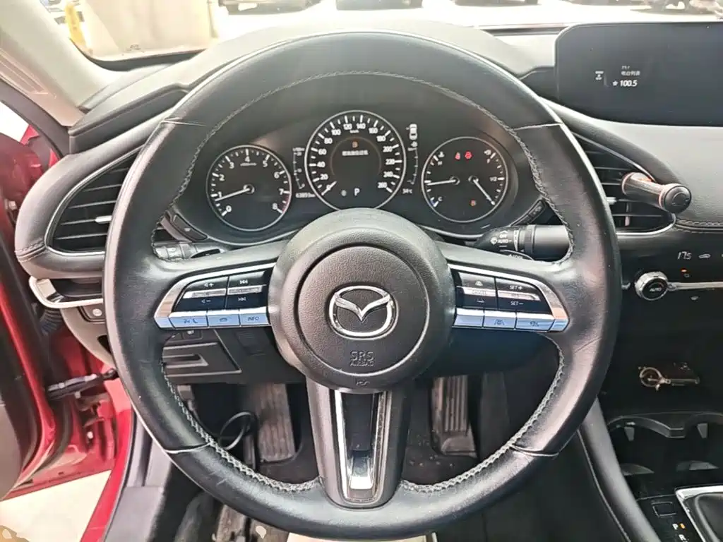 Mazda 3 Axela — миниатюра 11