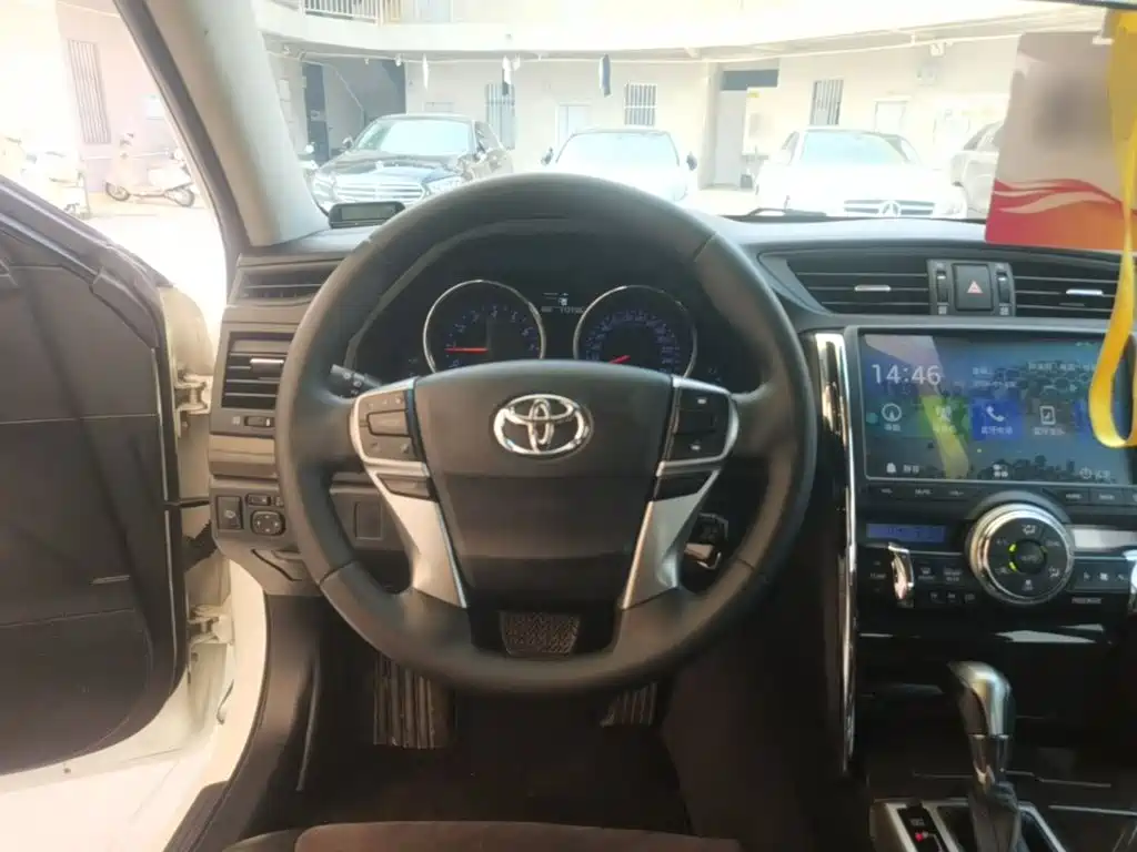 Toyota Reiz — миниатюра 11