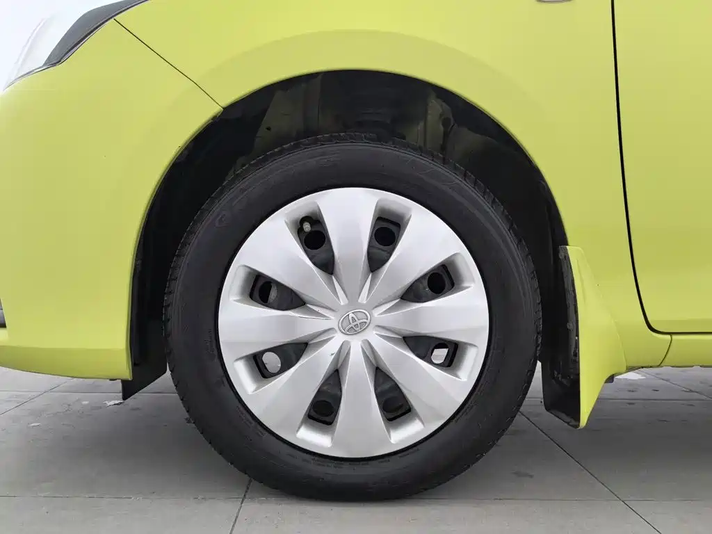 Toyota Yaris L — миниатюра 17