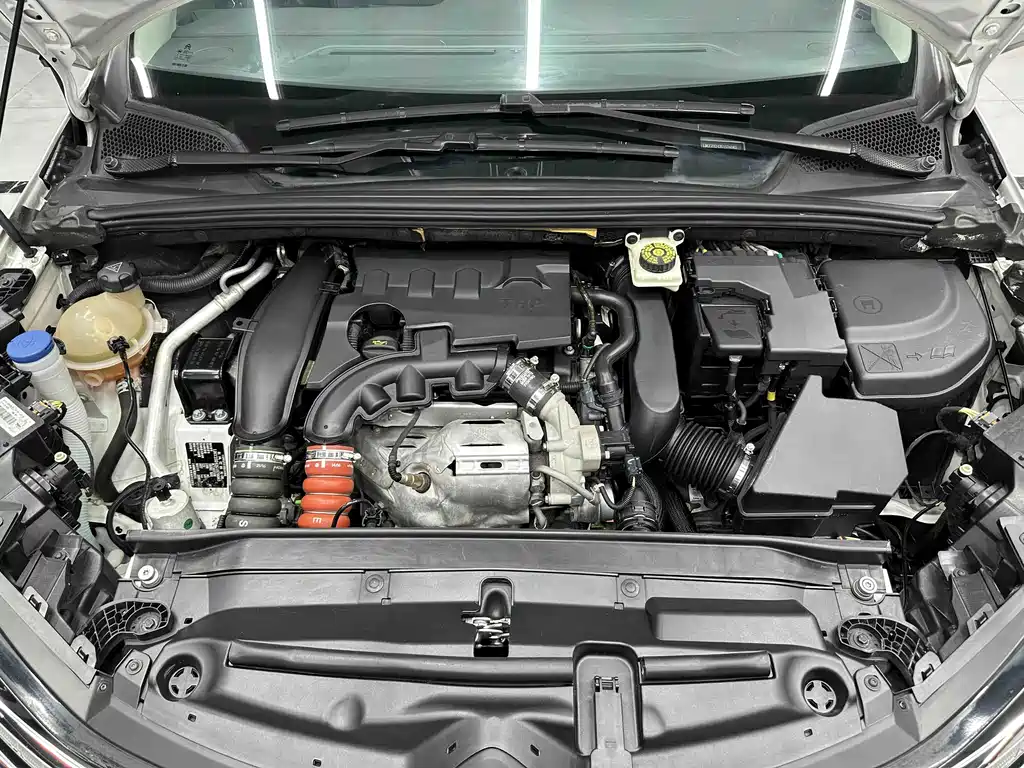 Citroen C4L — миниатюра 4
