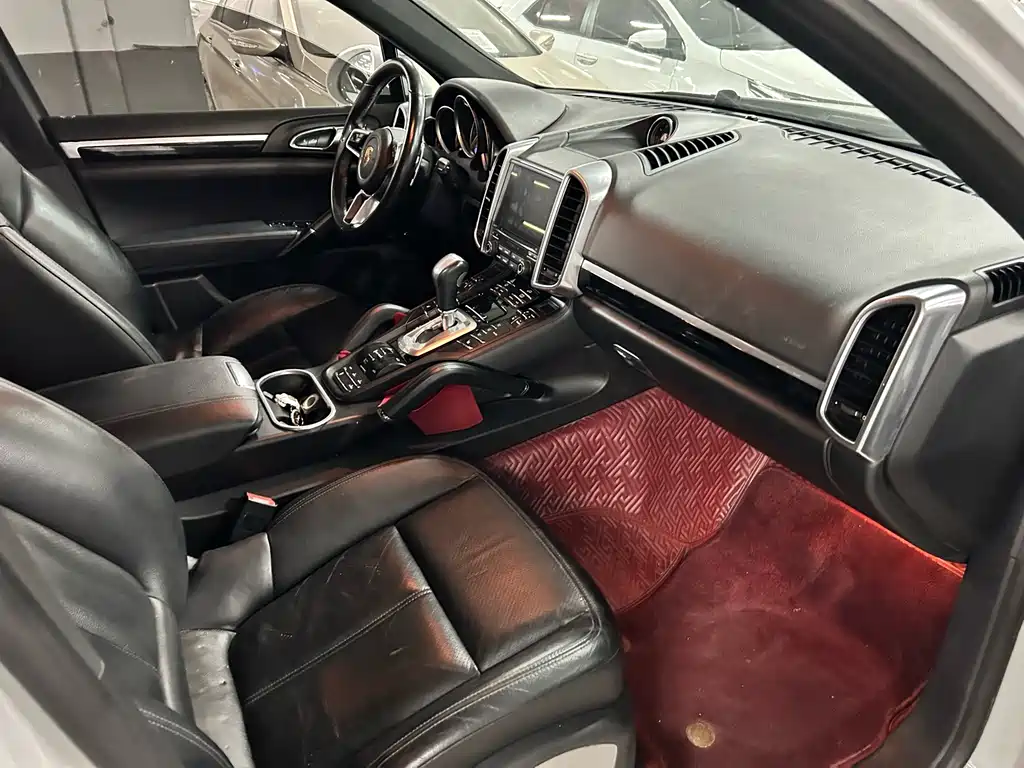 Porsche Cayenne Hybrid — миниатюра 9