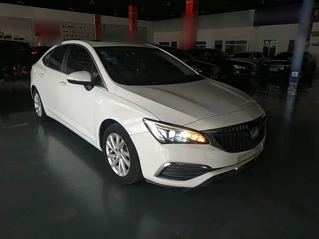 Buick Verano — миниатюра 4