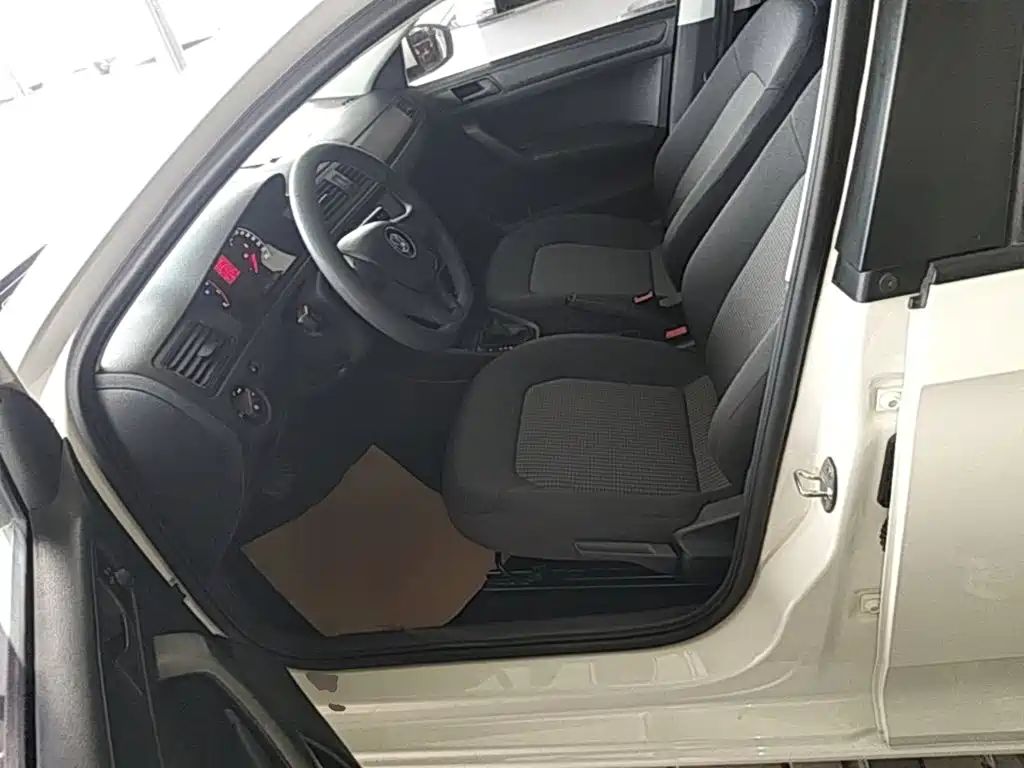 Volkswagen Santana — миниатюра 15