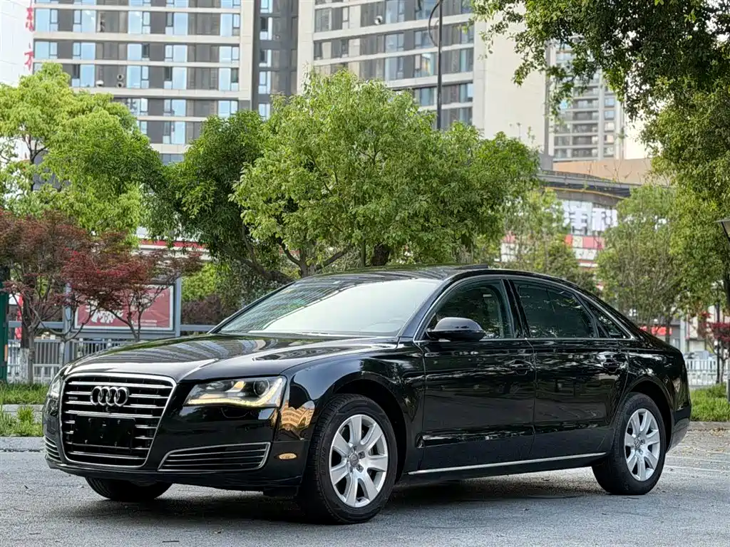 Audi A8 A8L 45 TFSI quattro Luxury Type, фото 3