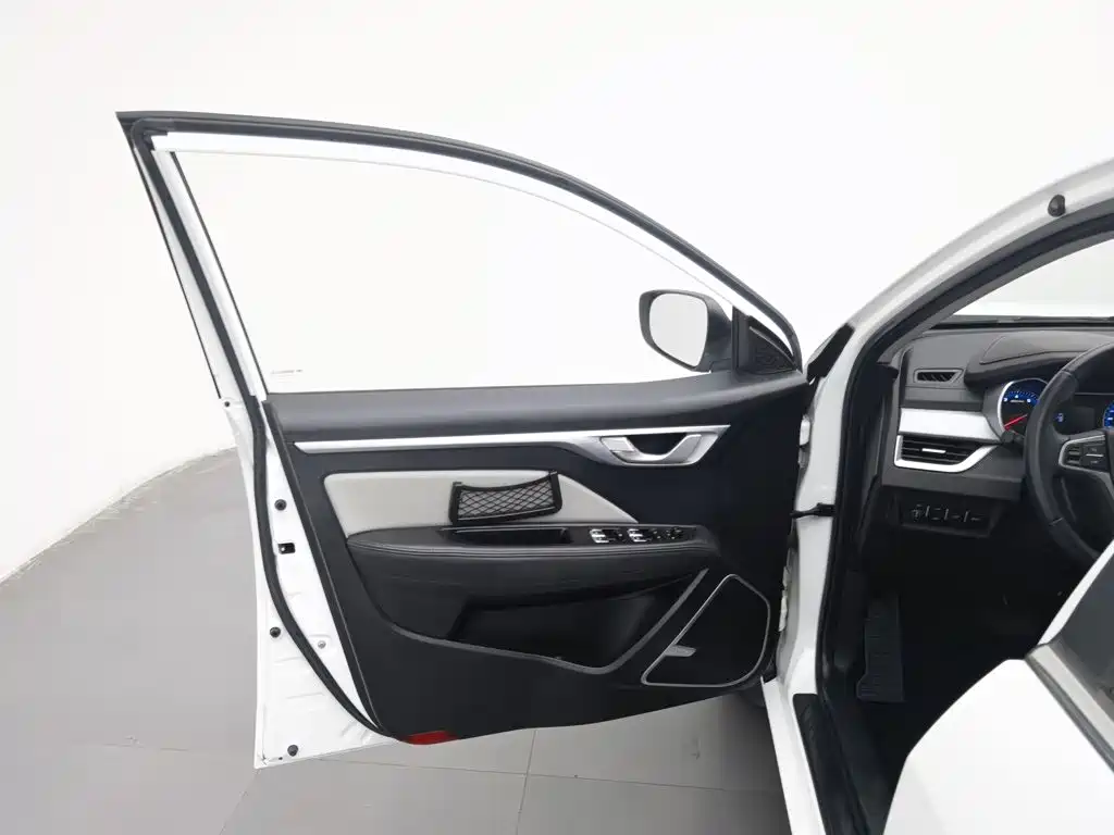 Geely Vision — миниатюра 8