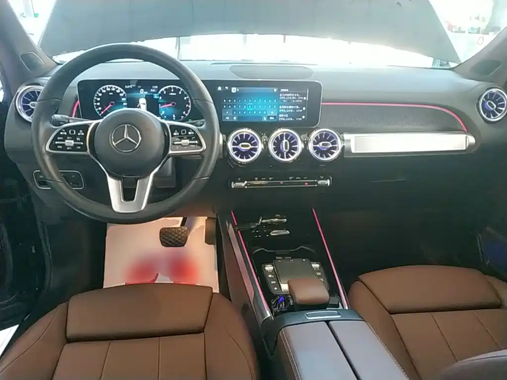 Mercedes-Benz GLB — миниатюра 10
