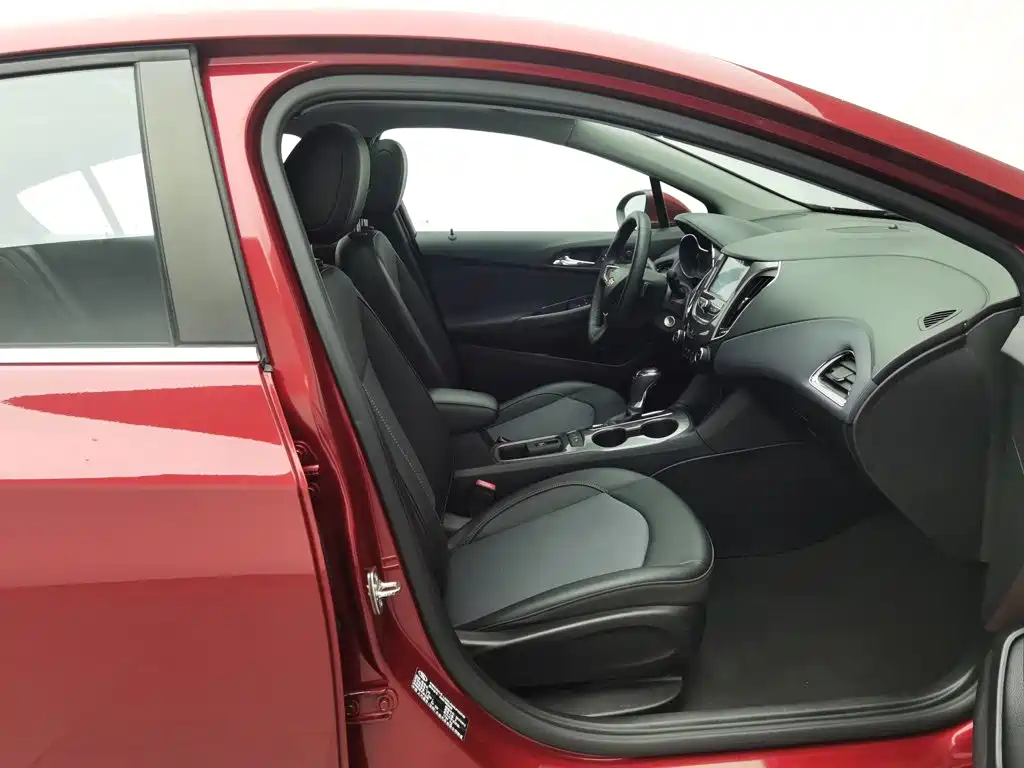 Chevrolet Cruze — миниатюра 23