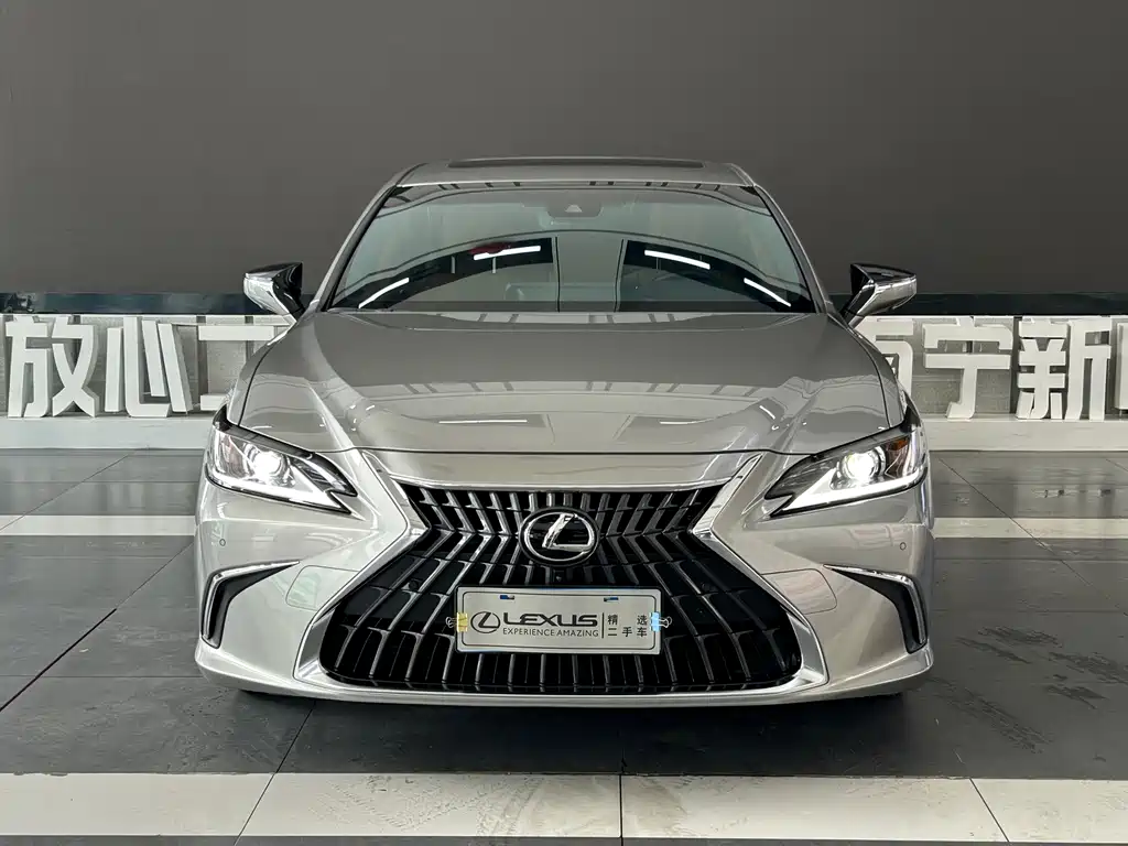 Lexus ES — миниатюра 2