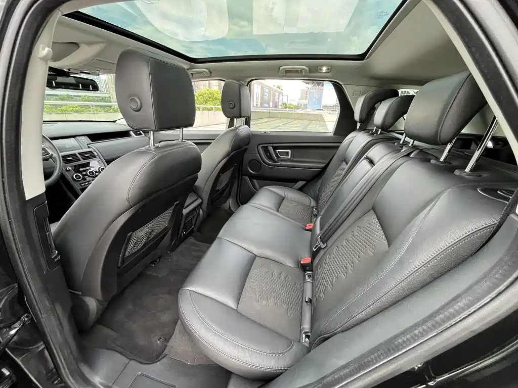 Land Rover Discovery Sport — миниатюра 7