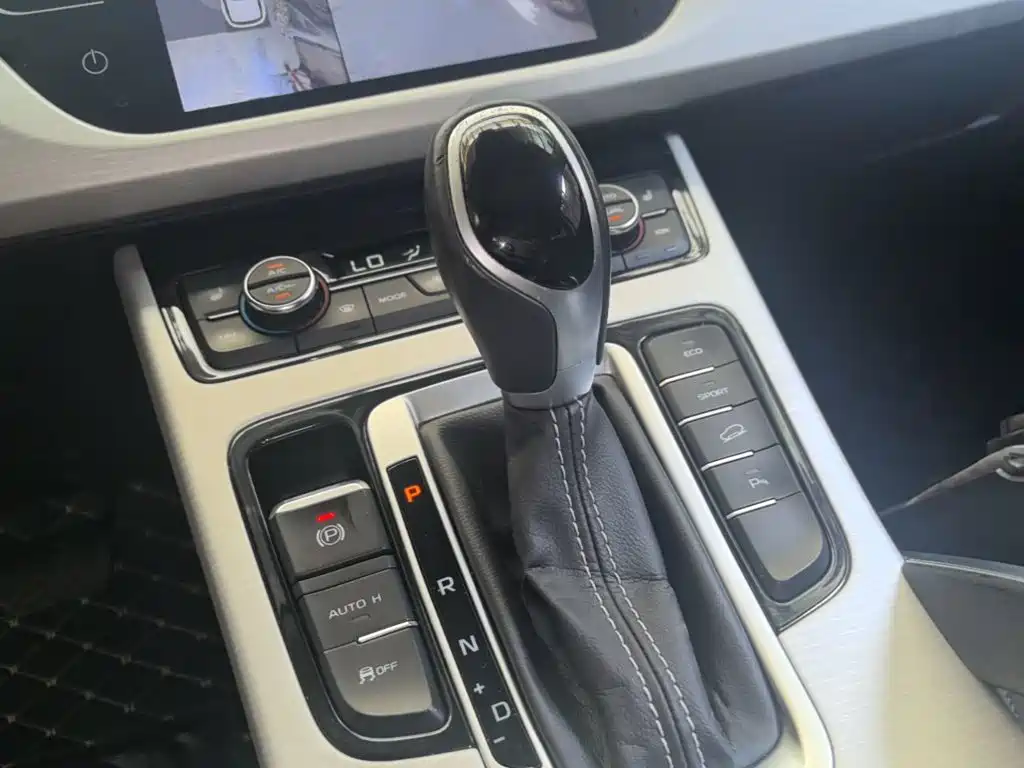 Geely Boyue — миниатюра 14