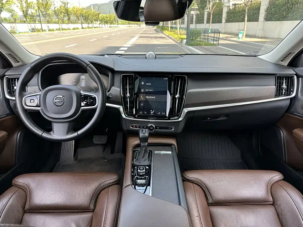 Volvo V90 — миниатюра 9