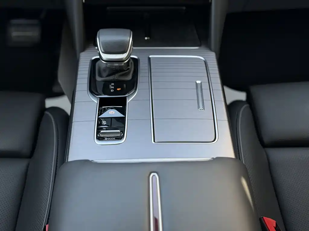Hongqi HS7 PHEV — фотографии объявления, Фото 18