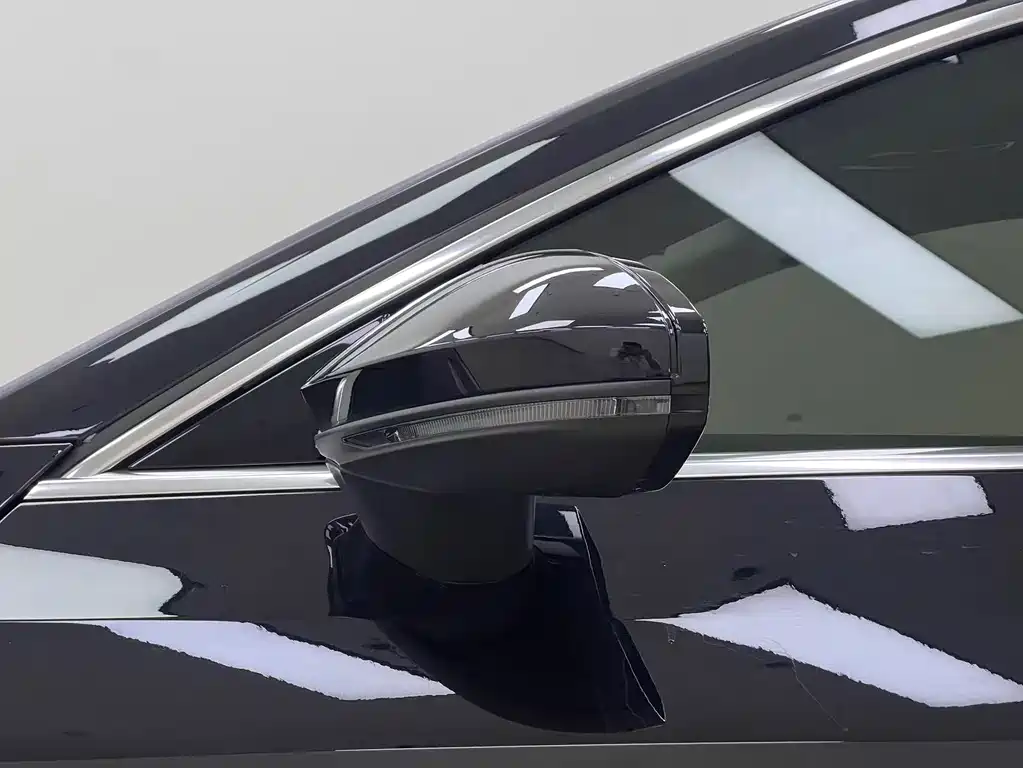Audi A7L — миниатюра 11