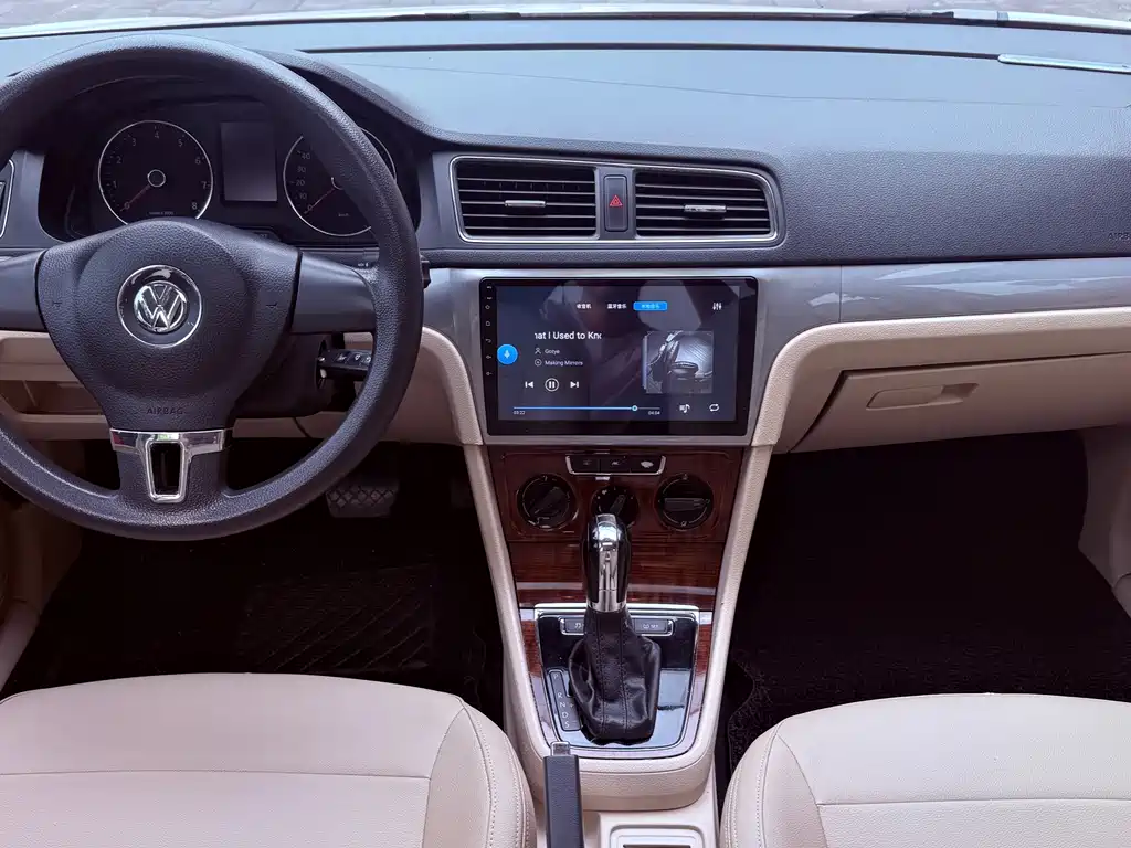 Volkswagen Lavida — миниатюра 8