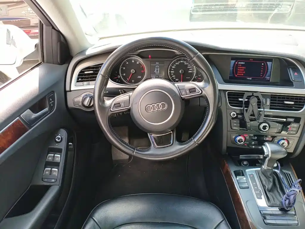Audi A4L — миниатюра 15