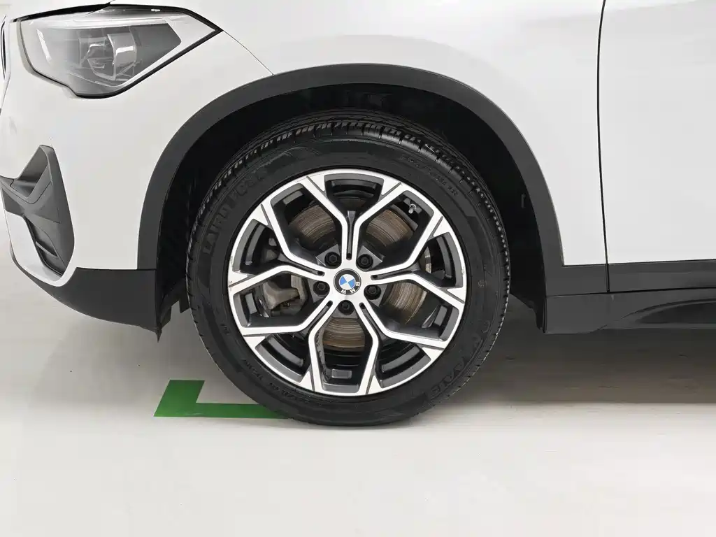 BMW X1 — миниатюра 8