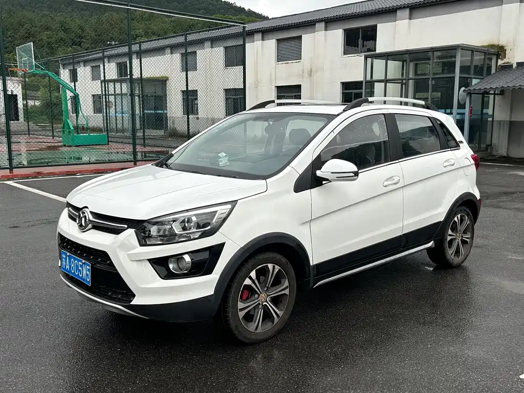 BAIC X25 2015 1.5L MT Elite