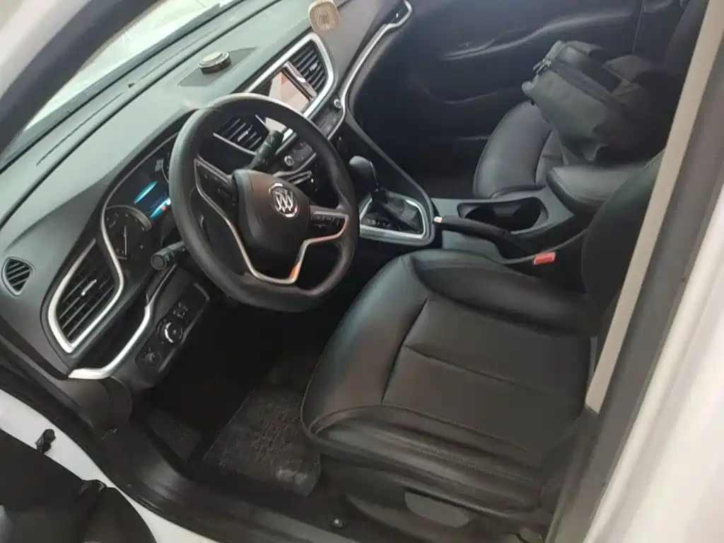 Buick Excelle — миниатюра 15