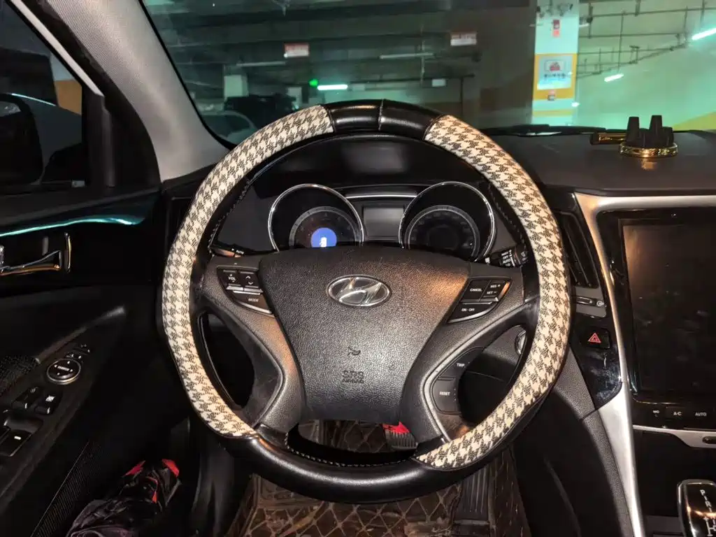 Hyundai Sonata — миниатюра 3
