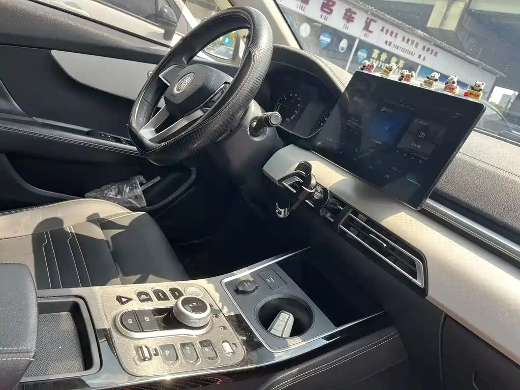 BYD Qin NEV — миниатюра 12