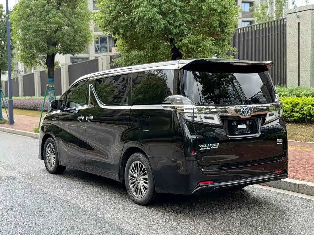 Toyota Vellfire — миниатюра 14