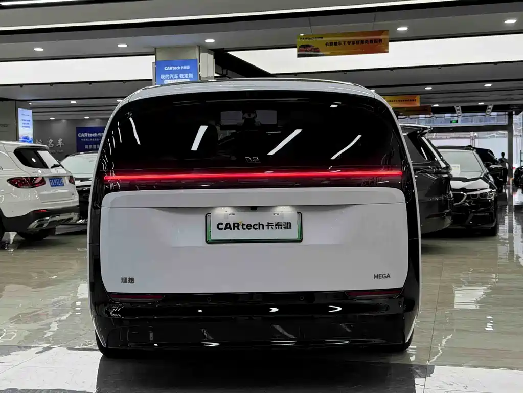 Li Auto MEGA 2025 Home
