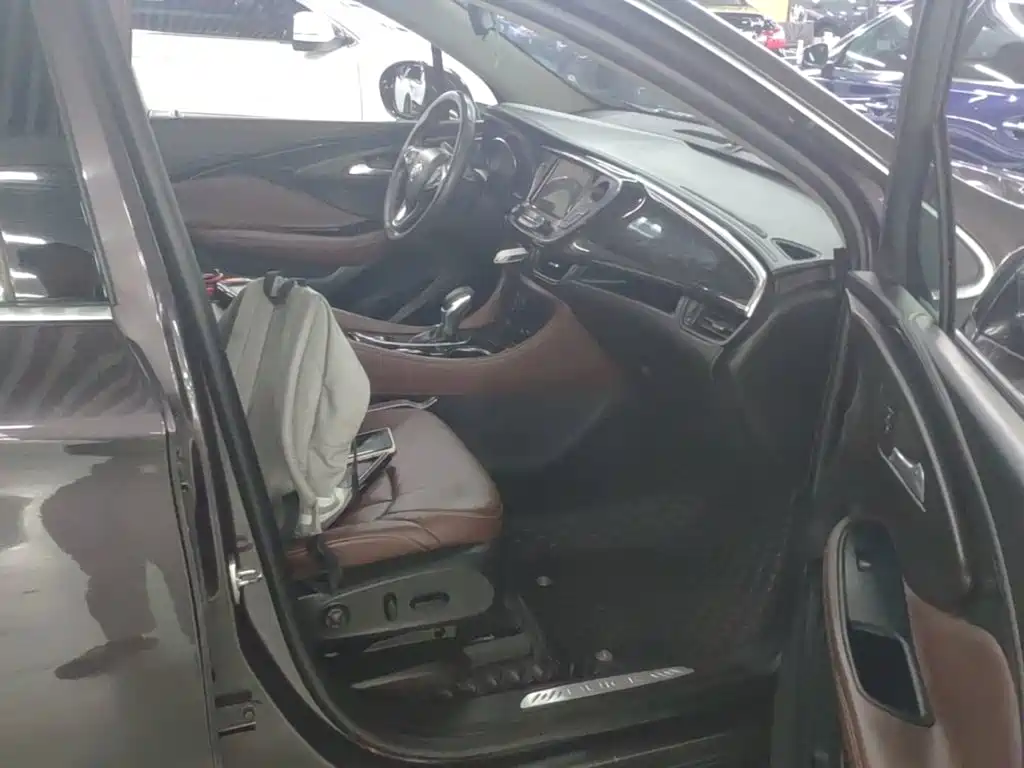 Buick Envision Plus — миниатюра 25