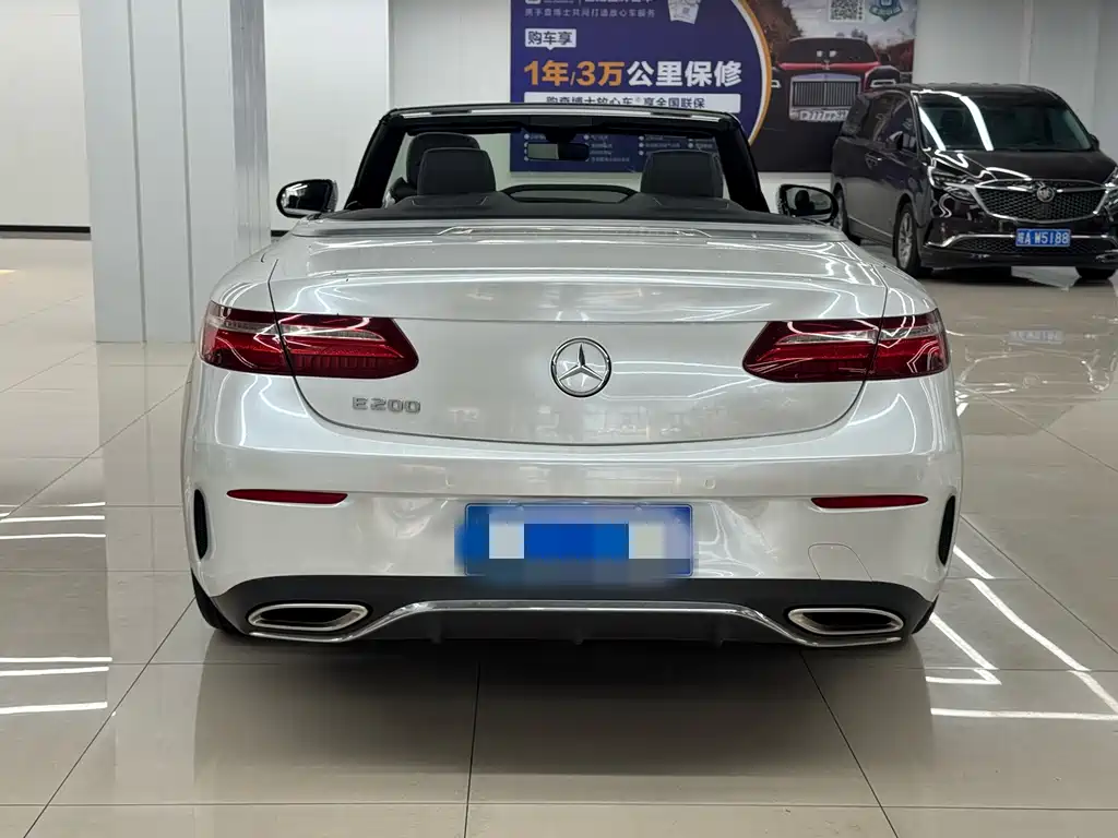 Mercedes-Benz E-Class (Import) — миниатюра 6