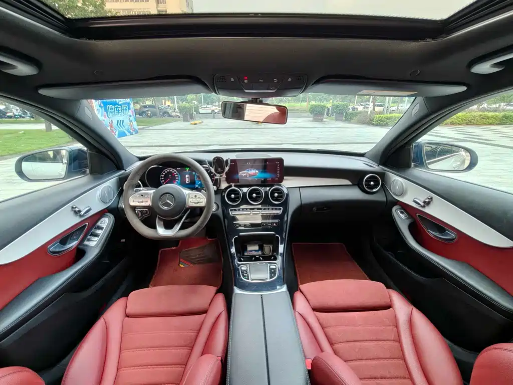 Mercedes-Benz C-Class — миниатюра 12