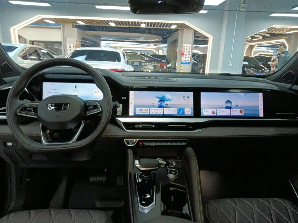 Geely Monjaro L 2025 2.0TD AT