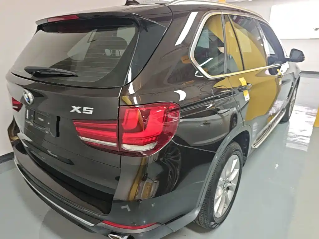 BMW X5 (Import) — миниатюра 7