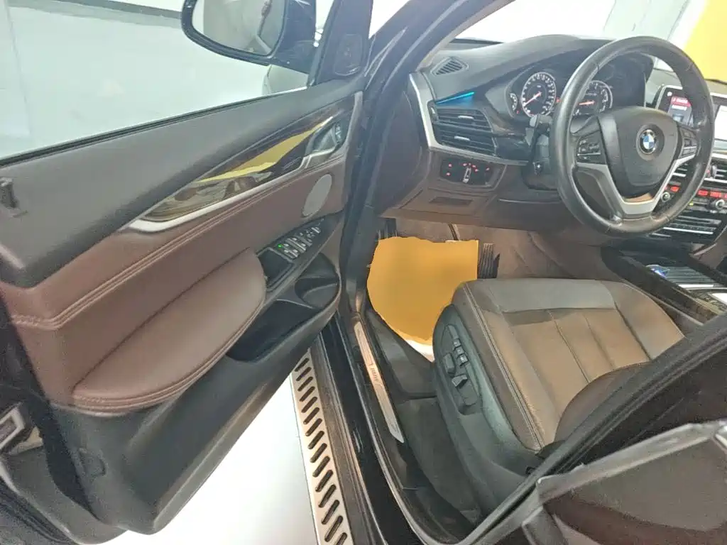 BMW X5 (Import) — миниатюра 16