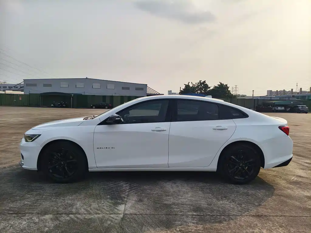 Chevrolet Malibu XL — миниатюра 7