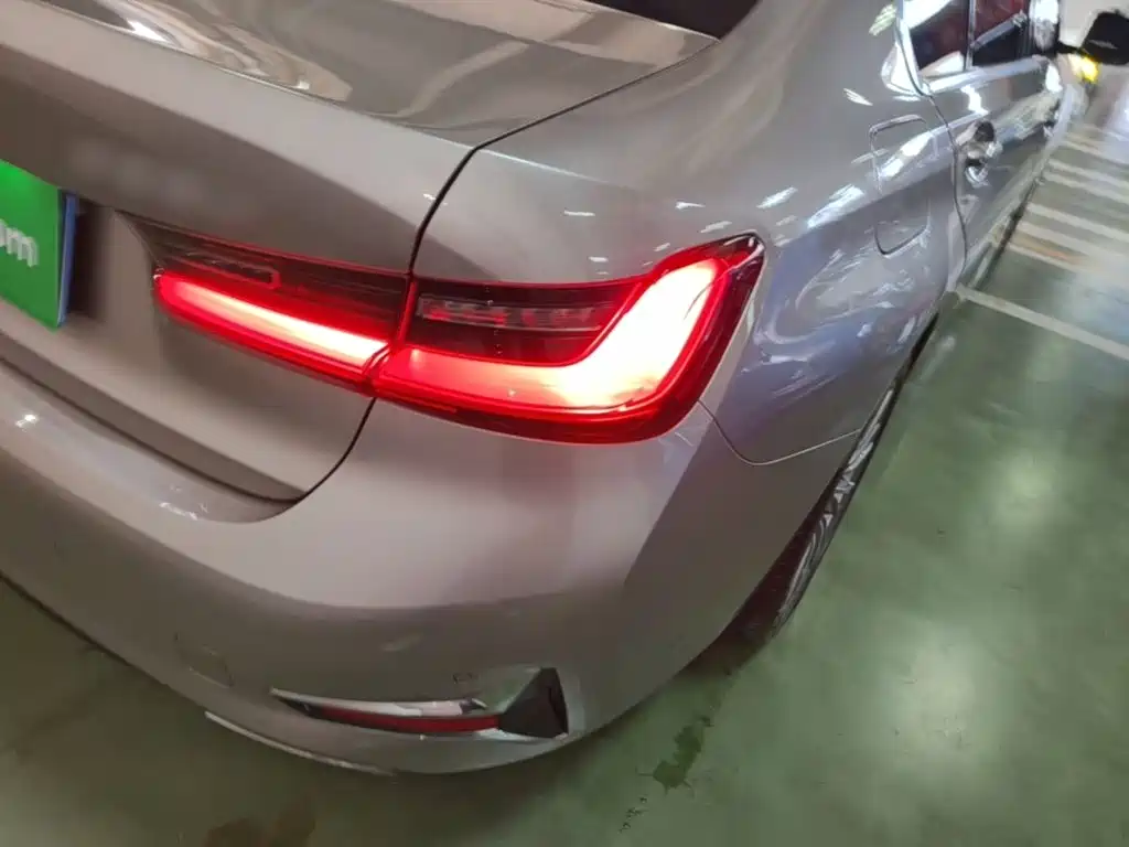BMW 3 Series — миниатюра 8