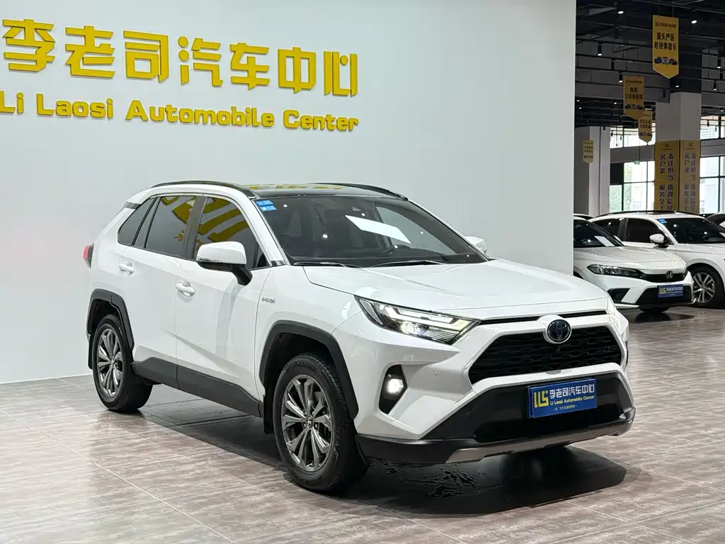 Toyota RAV4 — миниатюра 3
