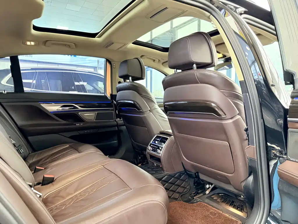 BMW 7 Series 7 2019 730Li Luxury