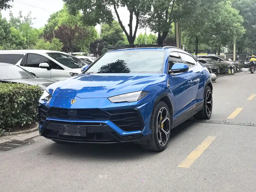 Купить Lamborghini Urus
