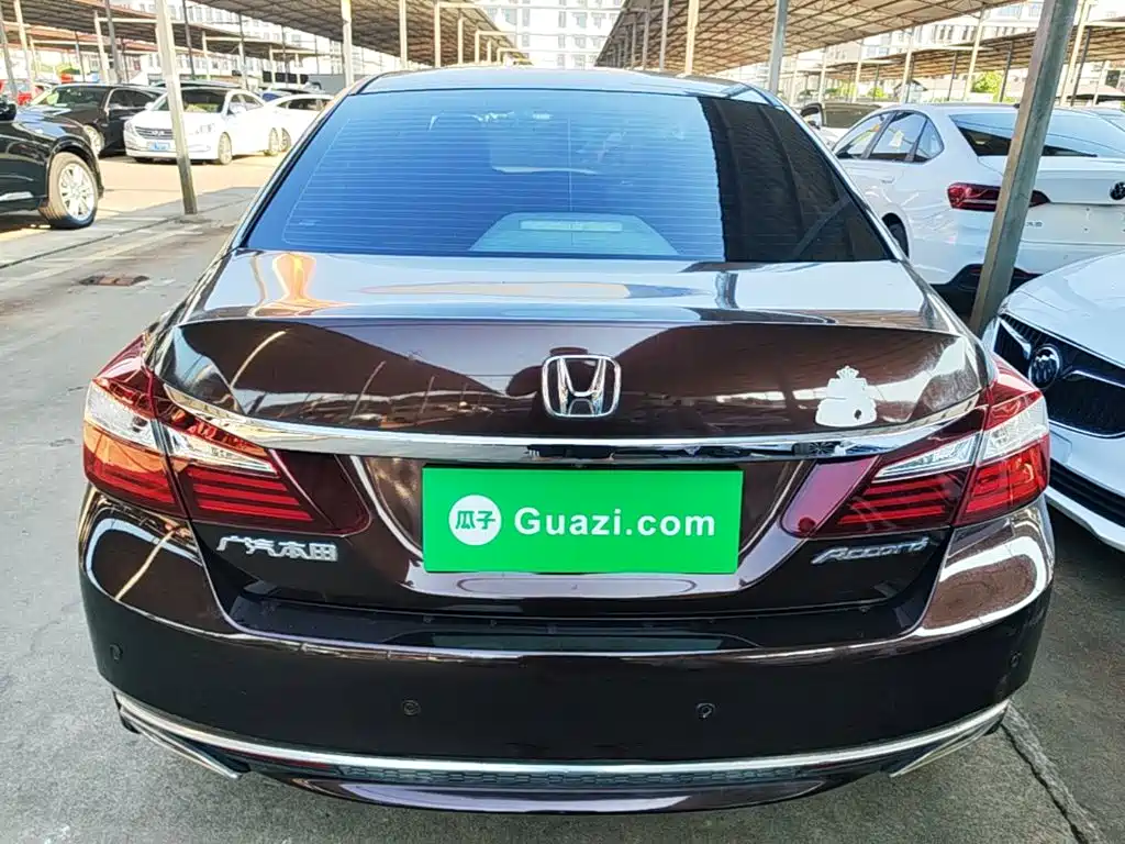 Honda Accord — миниатюра 6