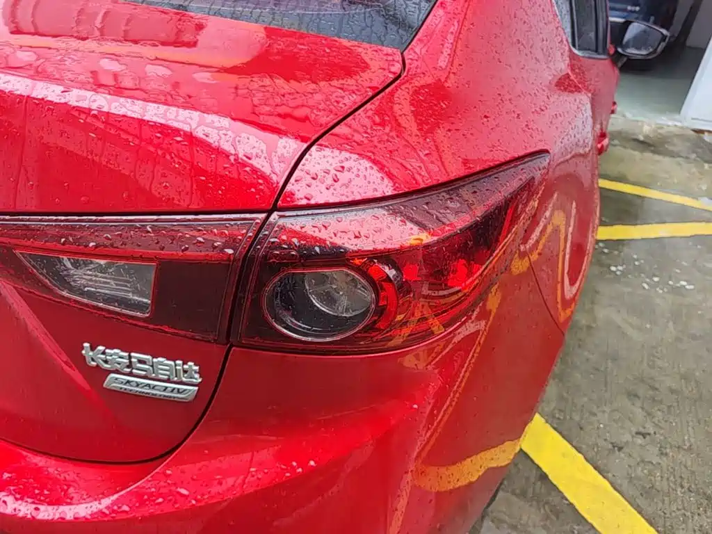 Mazda Mazda3 3 2016 1.5L AT Comfort